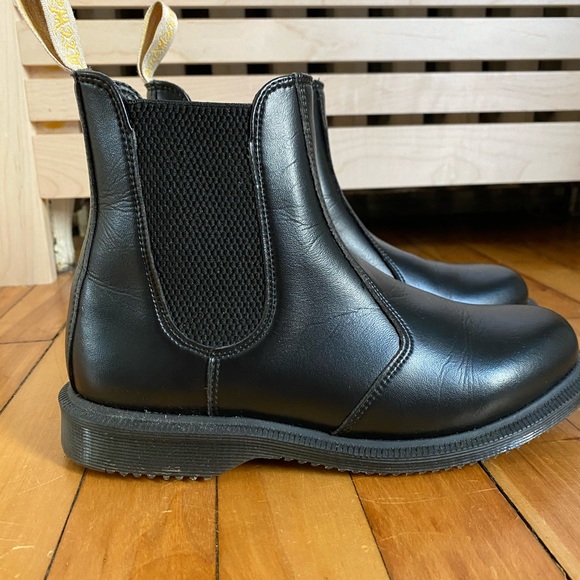 vegan flora chelsea boots